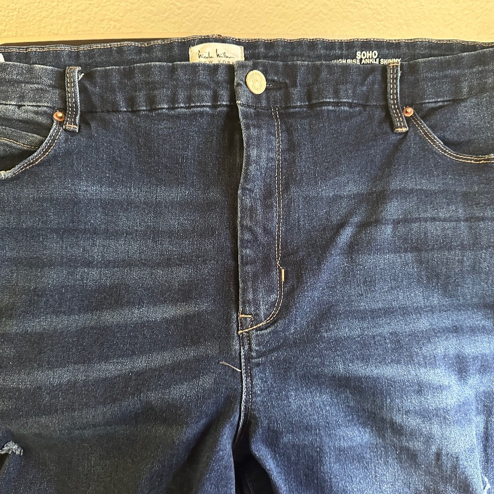 Nicole miller soho Womens jeans 22